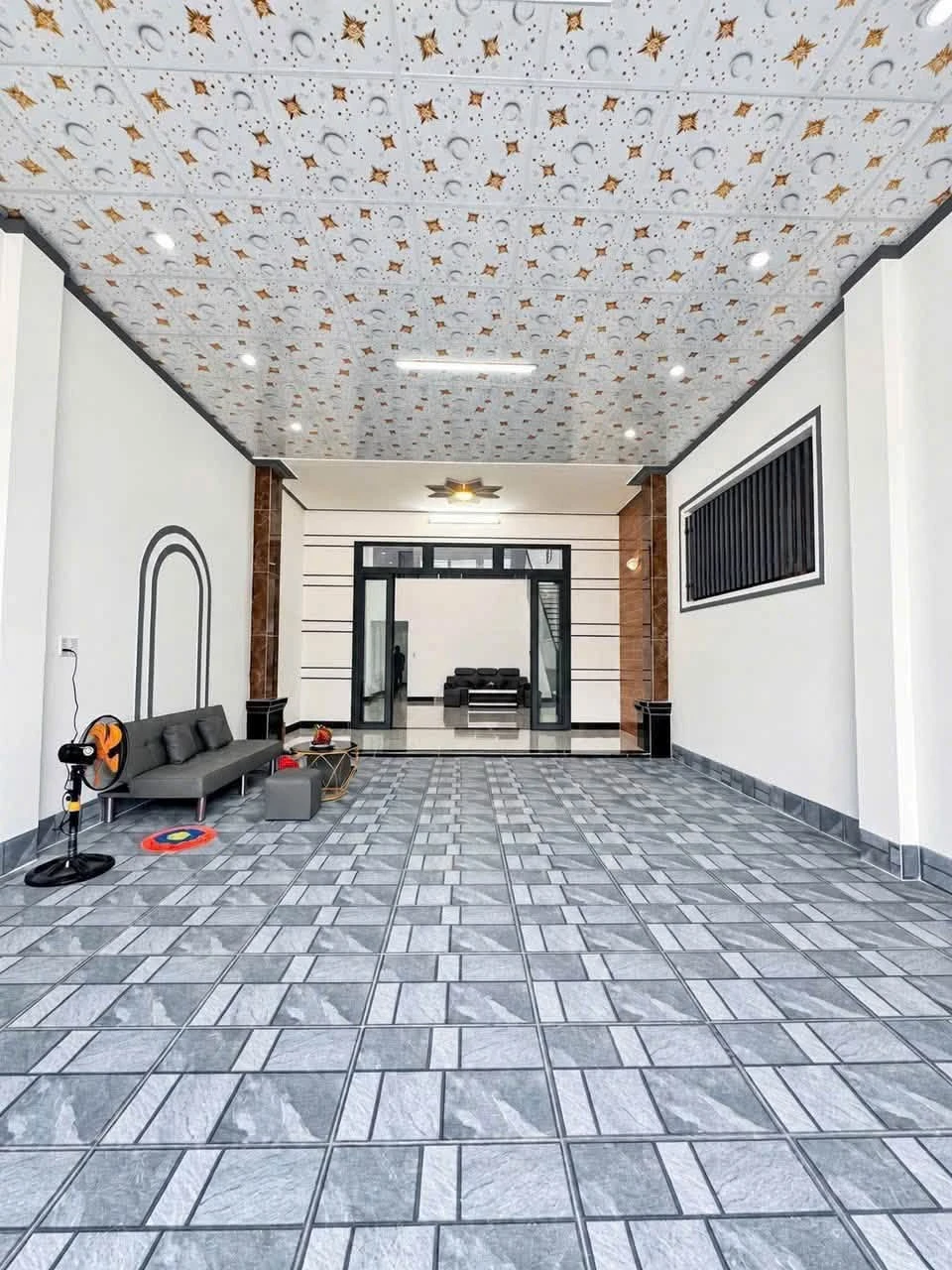 Bán nhà mặt tiền 100m² 3PN Nguyễn Văn Linh, Tây Ninh - Ảnh 1