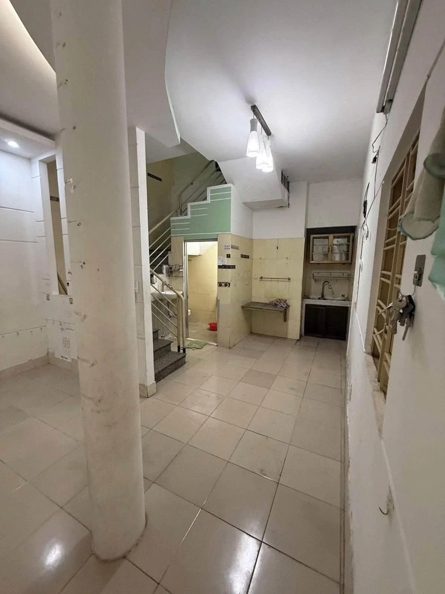 Bán nhà hẻm Nguyễn Tiểu La, Phường 8, Quận 10, 31m², giá 5,9 tỷ - Ảnh thu nhỏ 2