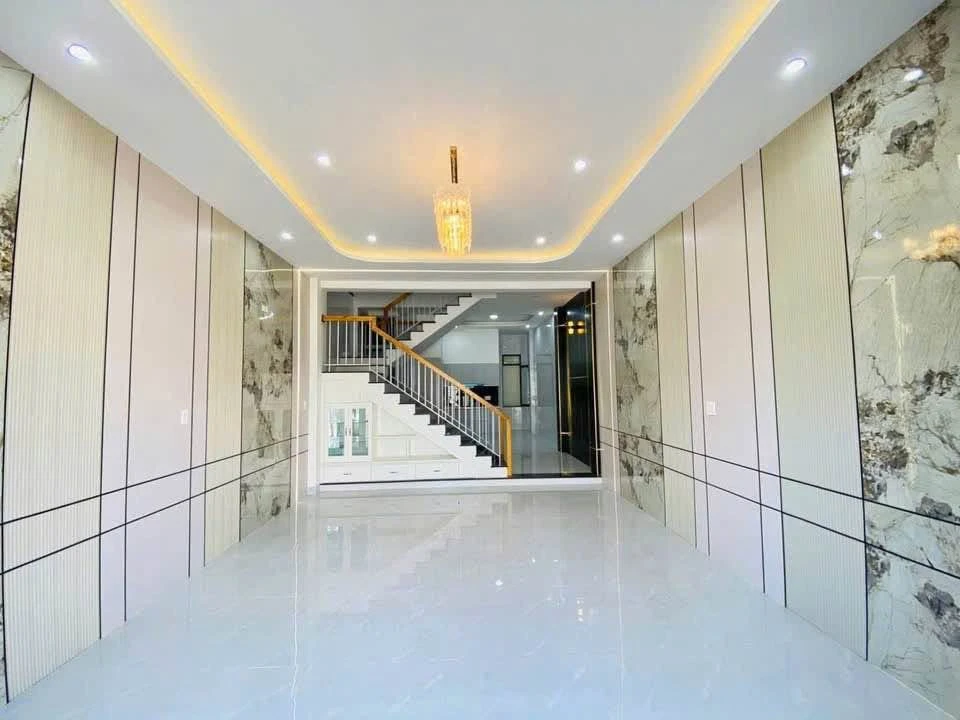 Bán nhà 3 tầng mặt tiền 80m² Quy Nhơn - Ảnh thu nhỏ 2