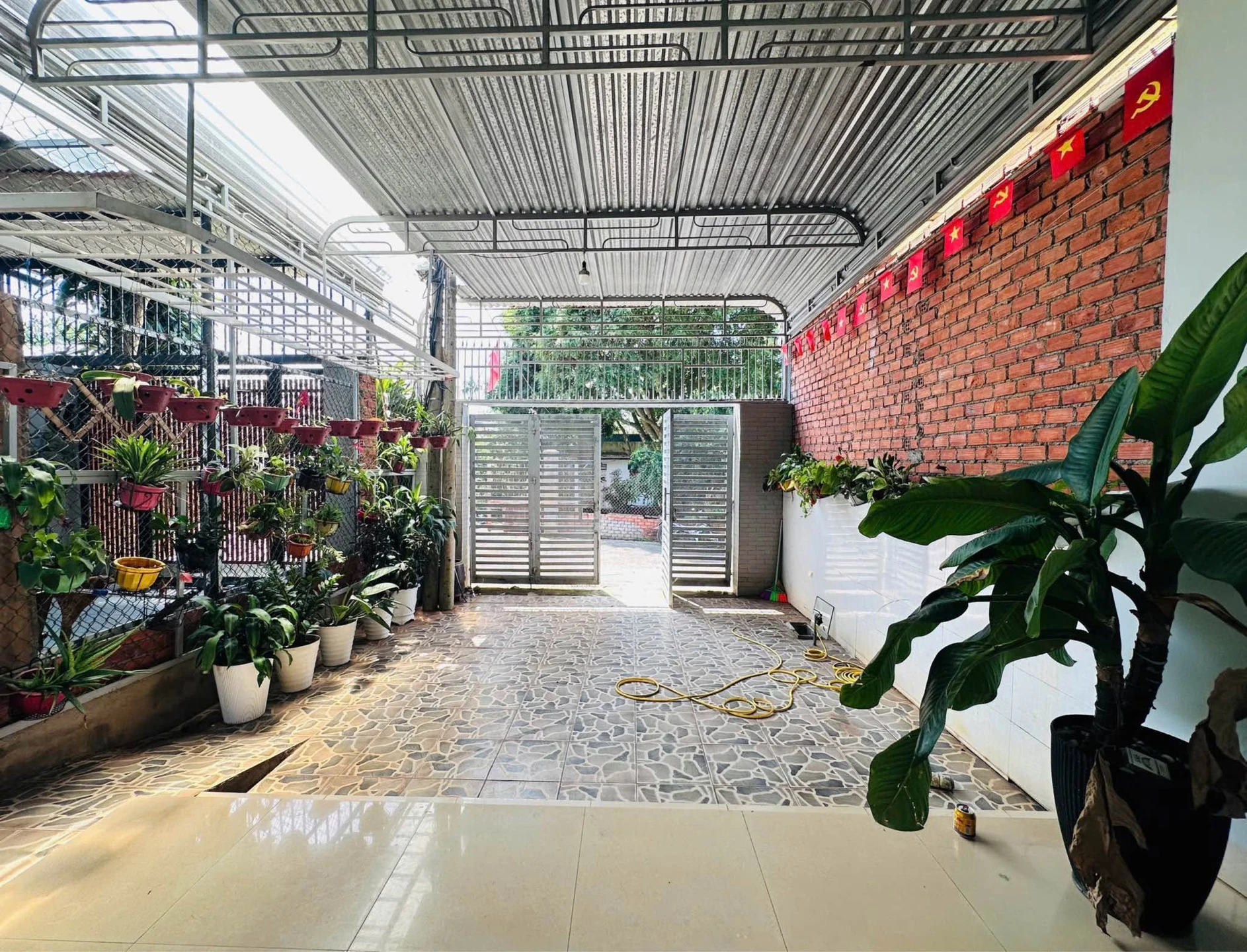 Bán nhà hẻm xe hơi 143 Y Moan, Buôn Ma Thuột, 5x40m, giá 4,6 tỷ - Ảnh 1