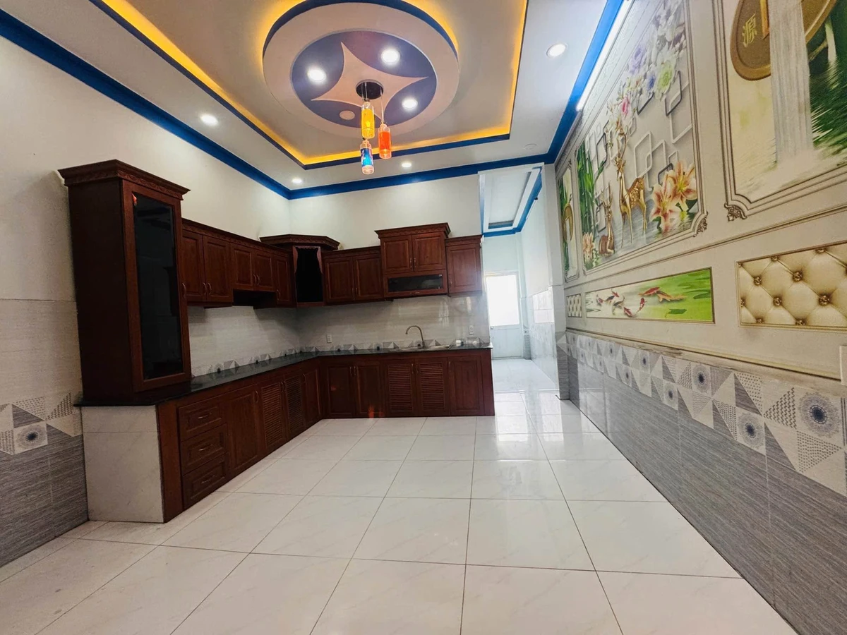 Bán nhà lầu 132m2, 3 PN, 1 tỷ 900 Đức Hòa - Ảnh thu nhỏ 4