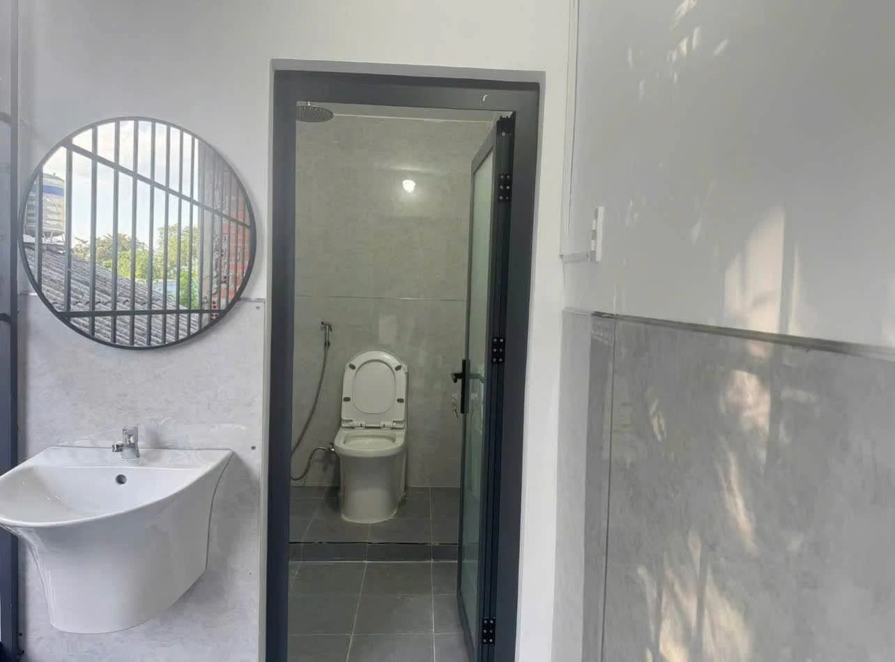 Nhà mê lửng 3PN 2WC, 85m² mặt tiền Mai Hắc Đế, giá 3.99 tỷ - Ảnh 1