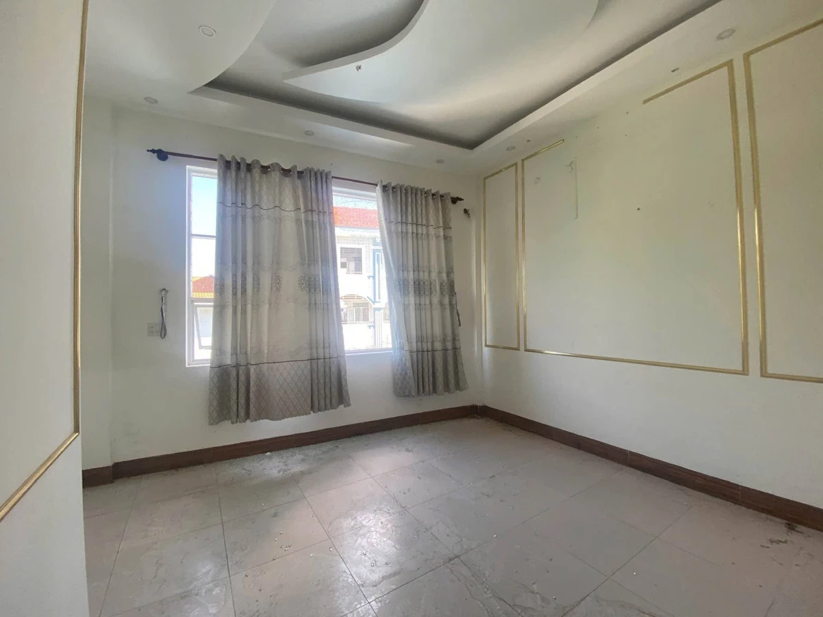 Bán nhà 5 tầng mặt tiền 92m² Hà Hoàng Hổ, Mỹ Xuyên - Ảnh thu nhỏ 2