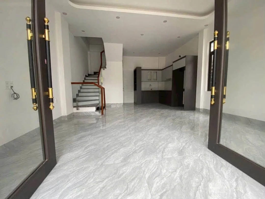 Bán nhà 3 tầng 3PN 61m2 Nguyễn Văn Cừ Quận 5 - Ảnh 1