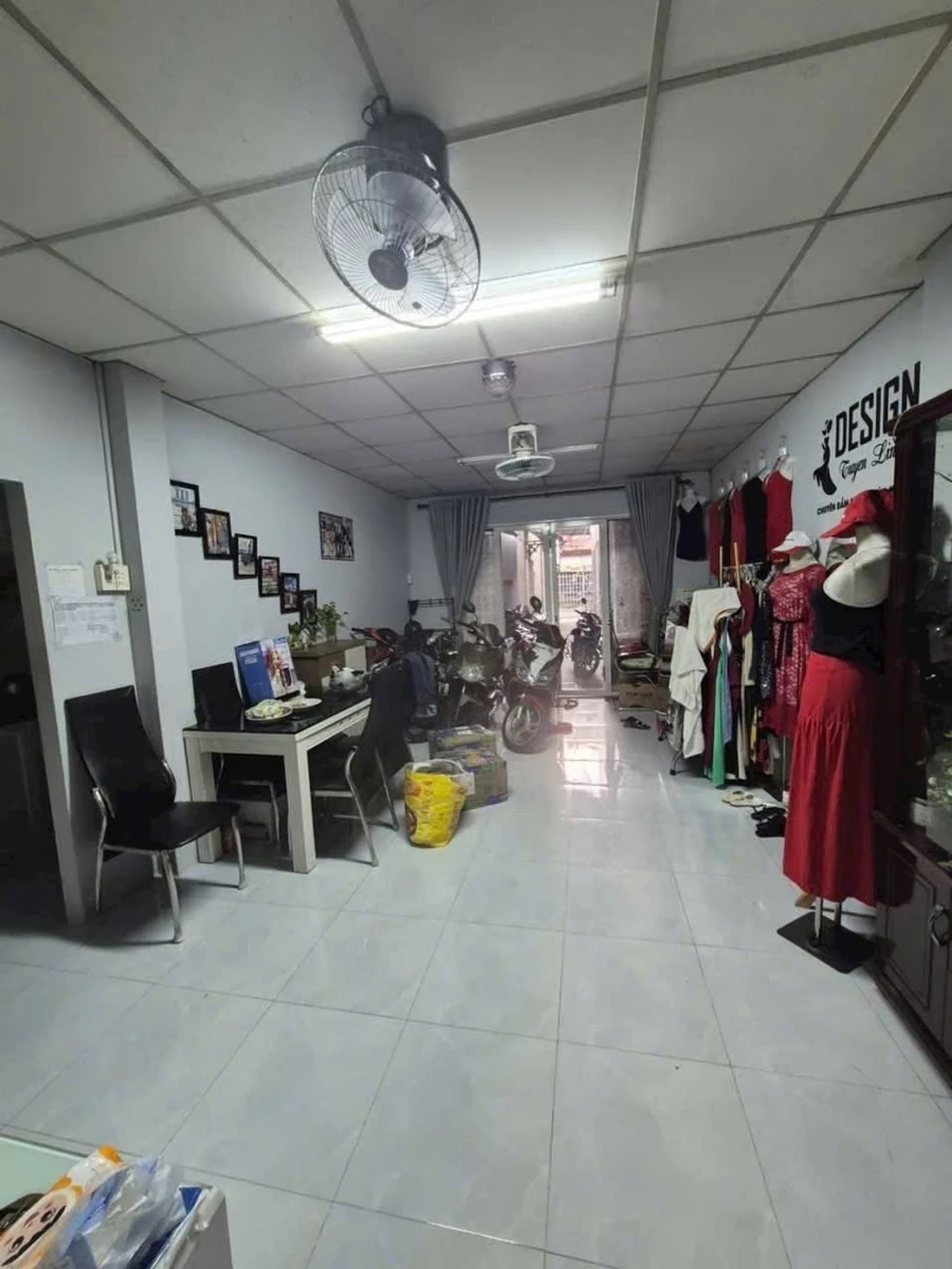 Bán nhà 4 phòng ngủ mặt tiền Khánh Hội Quận 4, 53m² - Ảnh thu nhỏ 2