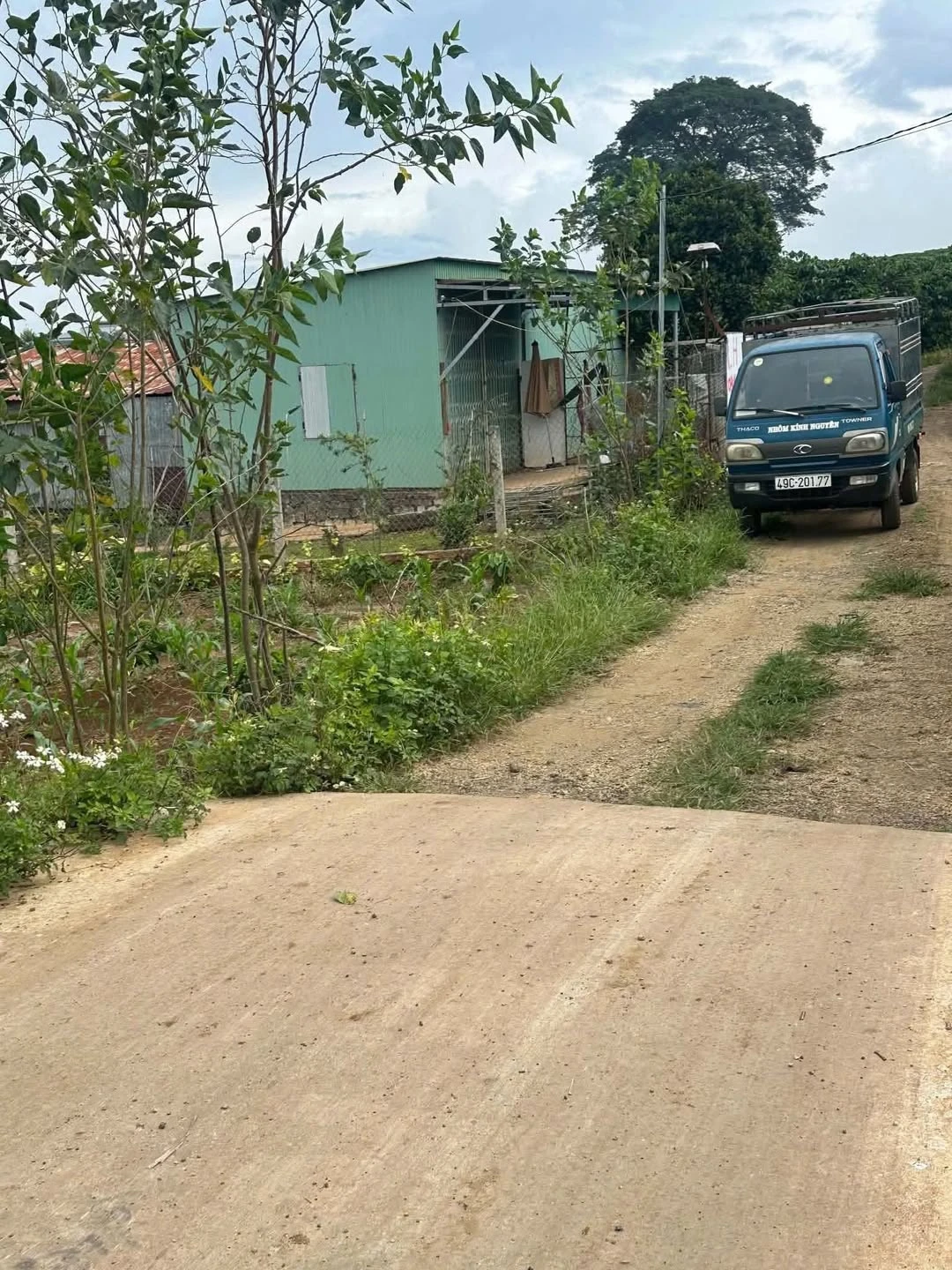 Bán gấp lô đất 573m² có nhà cấp 4 Xã Tân Hội 900 triệu - Ảnh 1