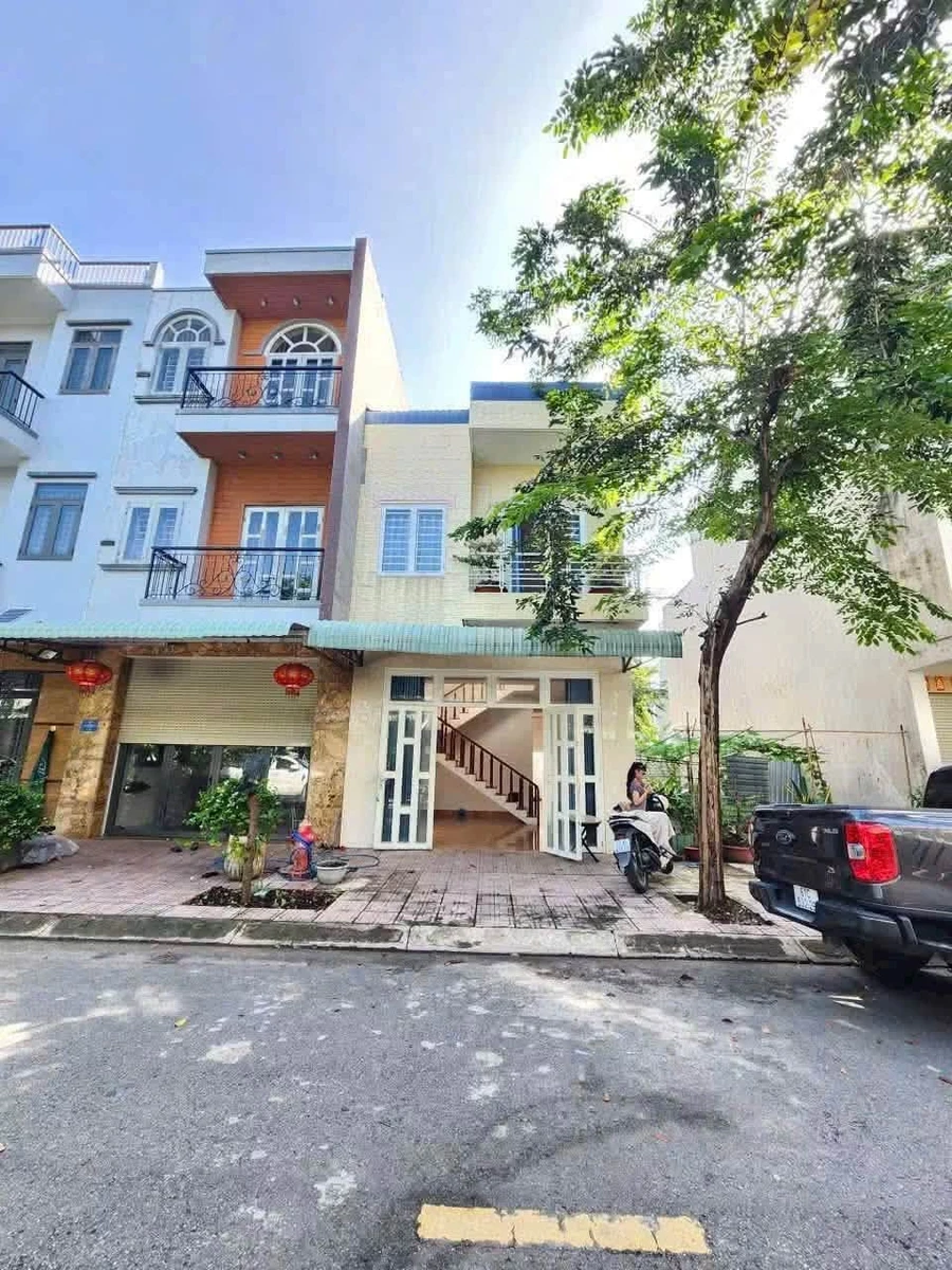 Bán nhà sổ hồng riêng 70m² Thuận An, Bình Dương 3.8 tỷ - Ảnh 1