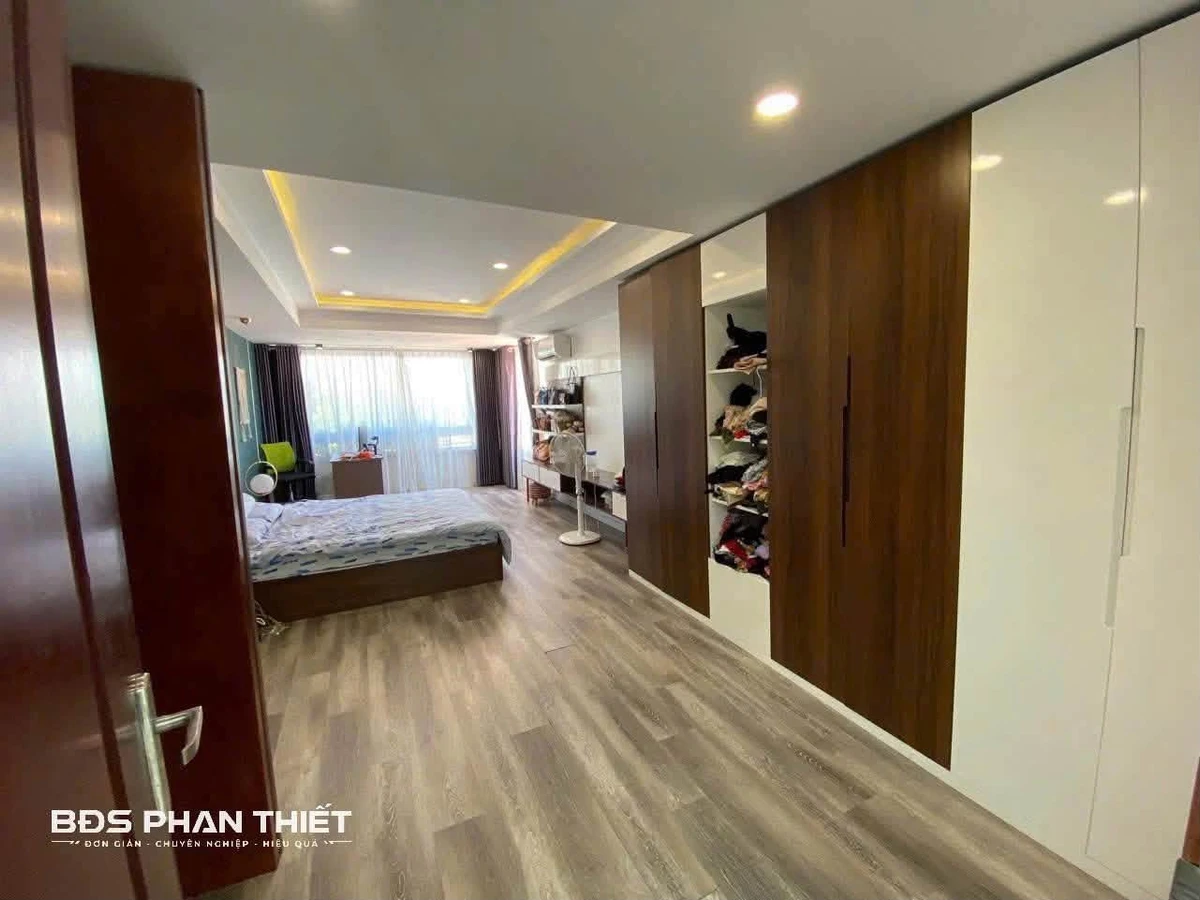 Bán nhà KDC Hùng Vương 88,4 m² giá 5,7 tỷ Phan Thiết - Ảnh thu nhỏ 5