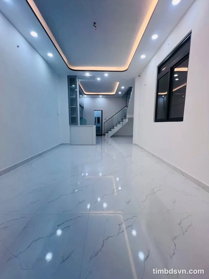 Bán nhà 2 tầng mặt tiền hẻm 1 sẹt 67.2m² Phạm Hữu Lầu - Ảnh 1