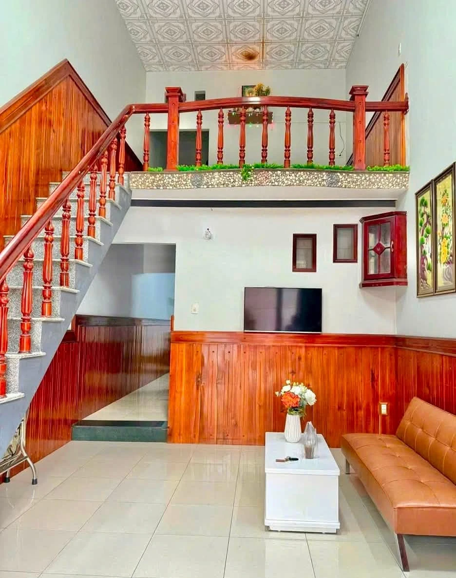 Cho thuê nhà mặt tiền Quy Nhơn 60m2, 2PN, 6 triệu/tháng - Ảnh 1
