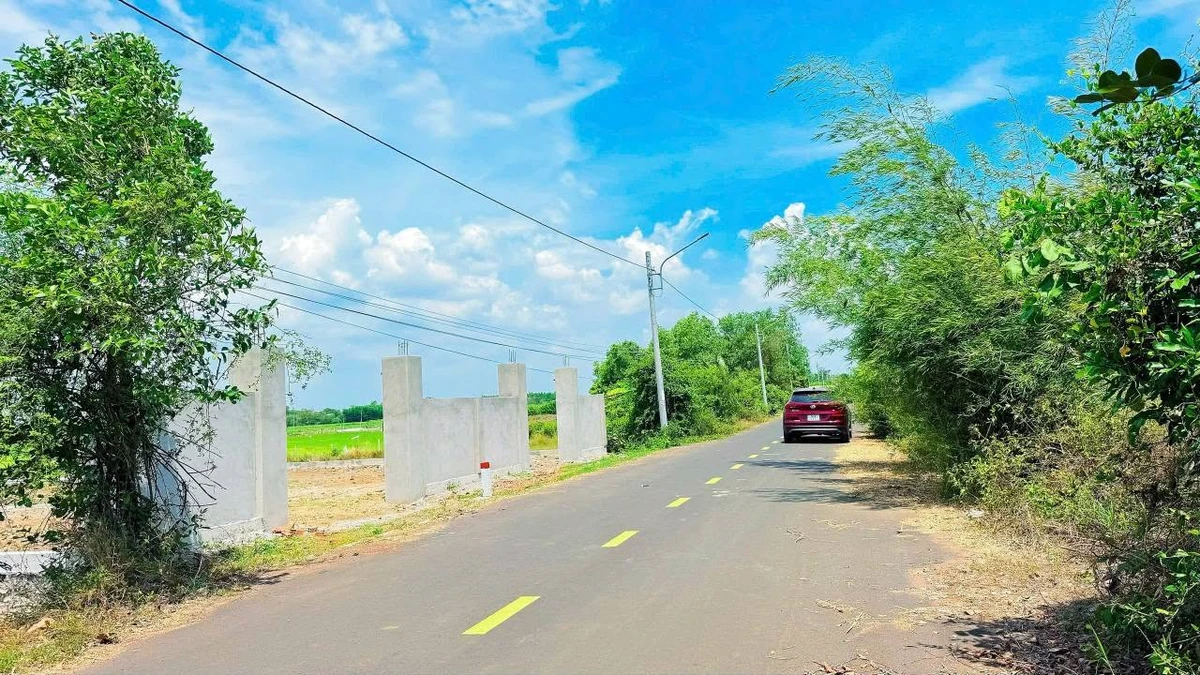 Bán đất mặt tiền Lê Văn Một 1400m2 Đất Đỏ BRVT - Ảnh thu nhỏ 4