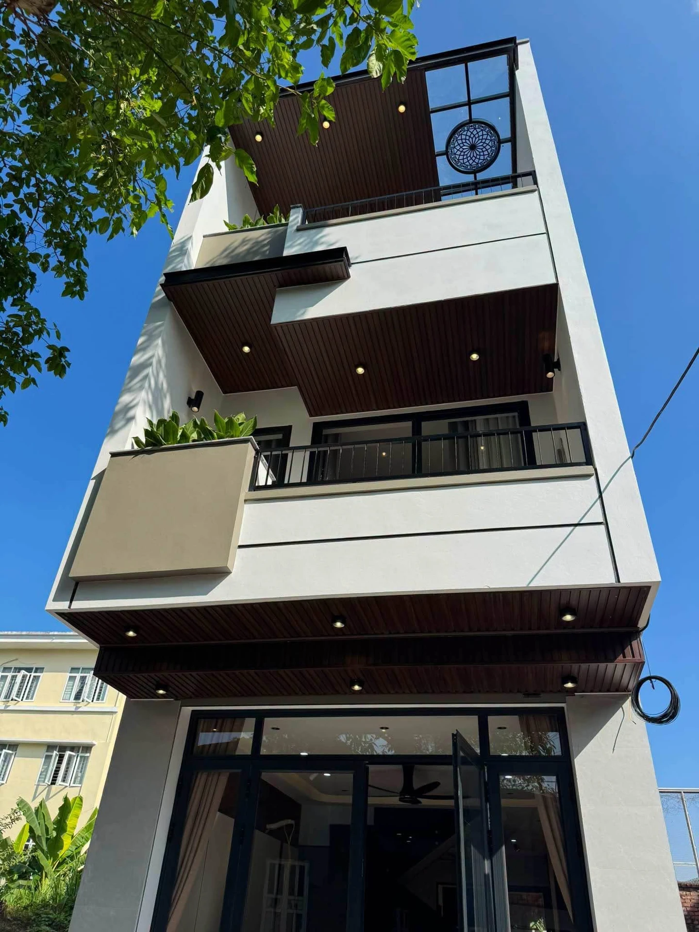 Bán nhà 3 tầng 186m² gần Trường Kinh tế 2 tỷ 8xx - Ảnh 1