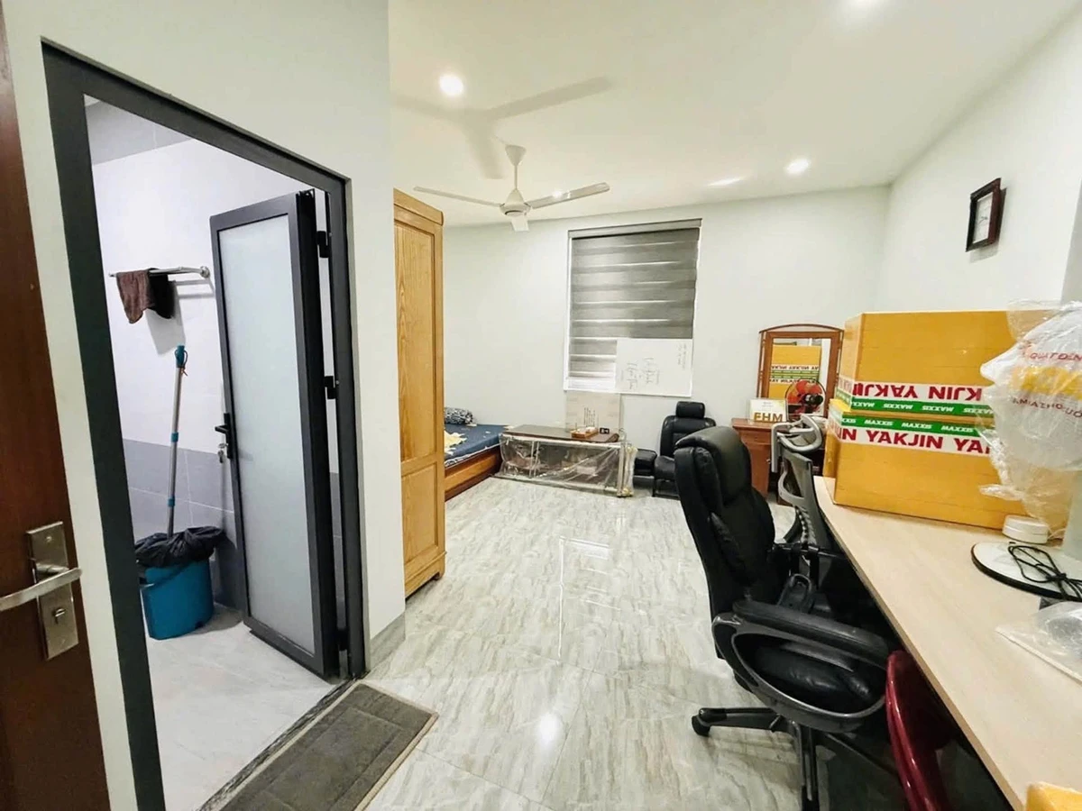 Bán nhà 1 trệt 2 lầu 300m2 Nam Long 16 tỷ - Ảnh thu nhỏ 4