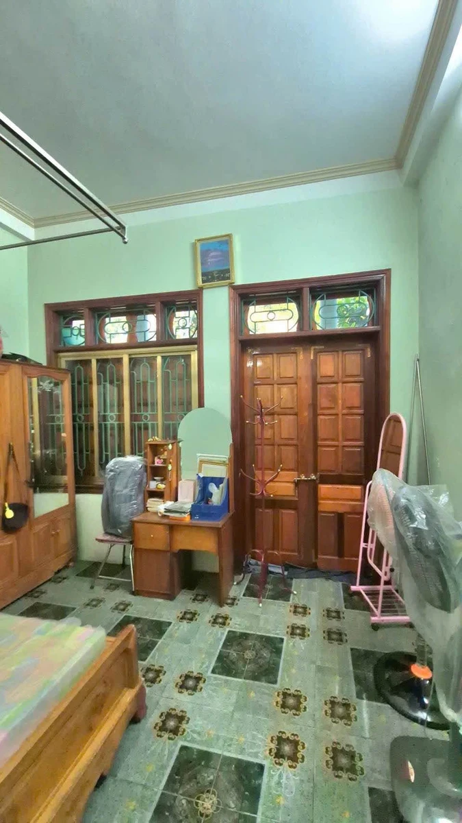 Bán nhà 3 tầng 100m² Đường Quang Trung, Yên Bái, Lào Cai, giá 3.6 tỷ - Ảnh 1