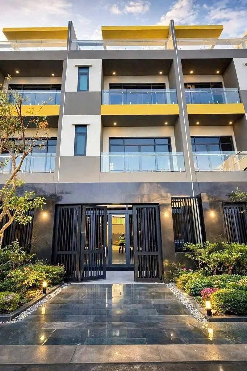Nhà phố liền kề 4PN 5WC 200m2 Bcons Eden Park 5.98 tỷ - Ảnh thu nhỏ 2