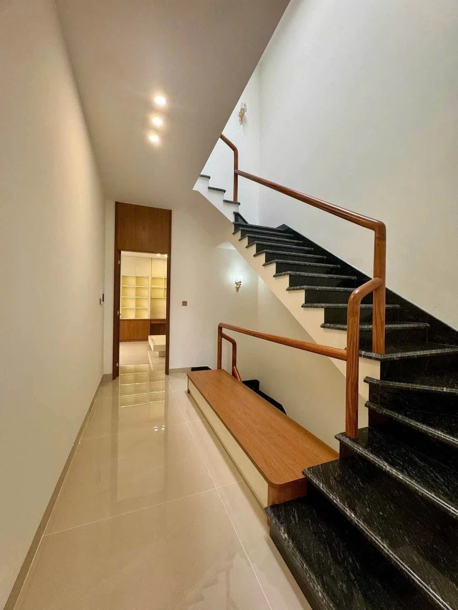 Bán nhà 3 tầng 80m² Trương Công Định, Vũng Tàu, 10,9 tỷ - Ảnh thu nhỏ 3
