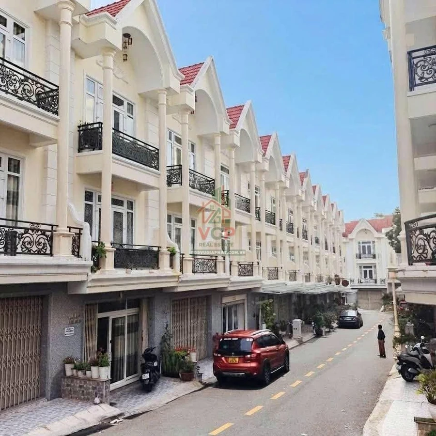 BĐS nhà phố mặt tiền KQH Golden Hill Đà Lạt 70.2m² - 6.5 tỷ - Ảnh 1