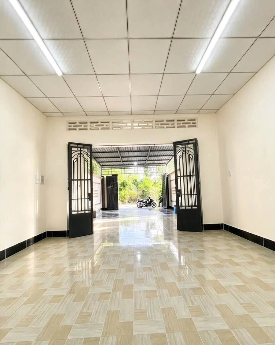 Bán nhà 5x24m 2 phòng ngủ giá 780 triệu tại KP Trường An, Long Hoa, Tây Ninh - Ảnh thu nhỏ 2