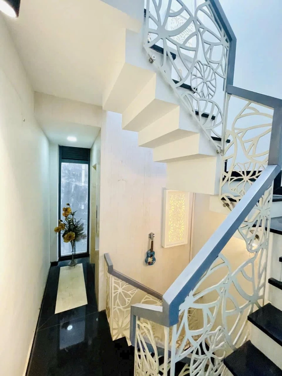Bán nhà mặt tiền Cách Mạng Tháng 8, 4 tầng, 40m², 8.4 tỷ - Ảnh thu nhỏ 5