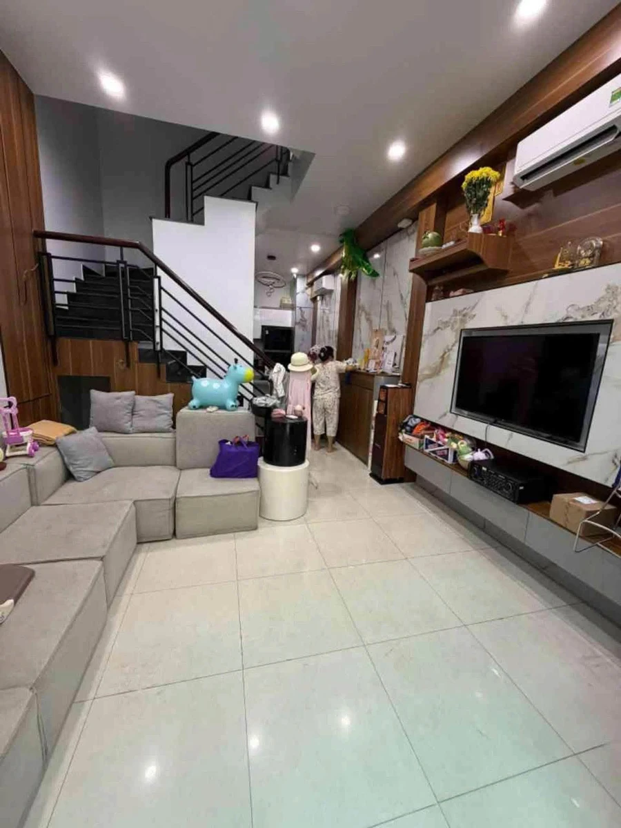Bán nhà 4 tầng 40m² 4PN đường Trương Thị Hoa giá 4,7 tỷ - Ảnh thu nhỏ 2