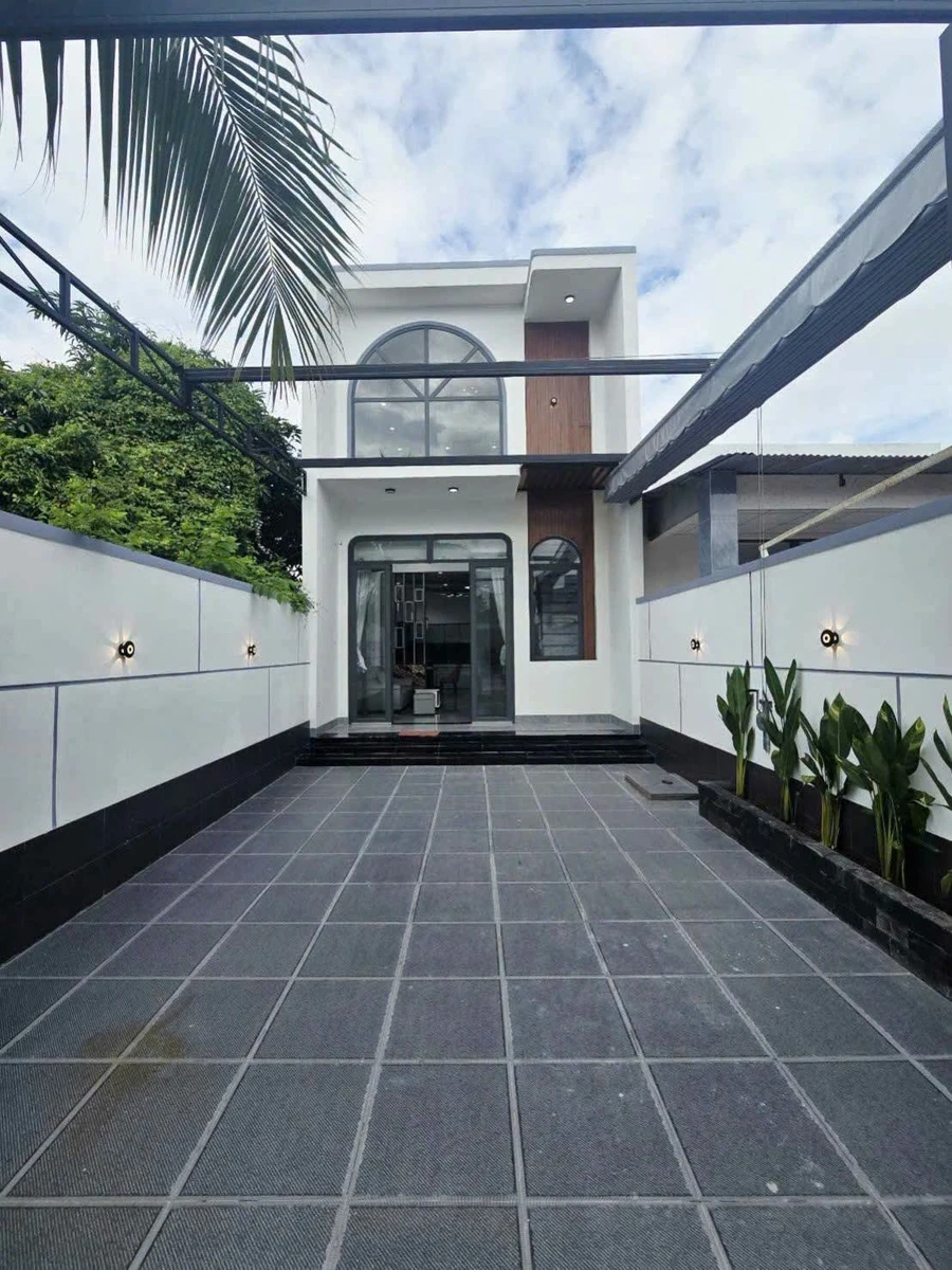 Bán nhà gác lửng 3PN 1 tỷ 690 triệu Tây Ninh - Ảnh 1