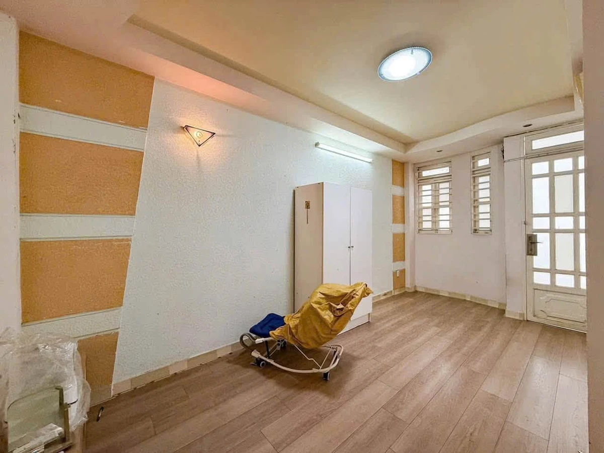 Bán nhà 4 tầng 29m² mặt tiền Nguyễn Đình Chính Phú Nhuận - Ảnh thu nhỏ 3