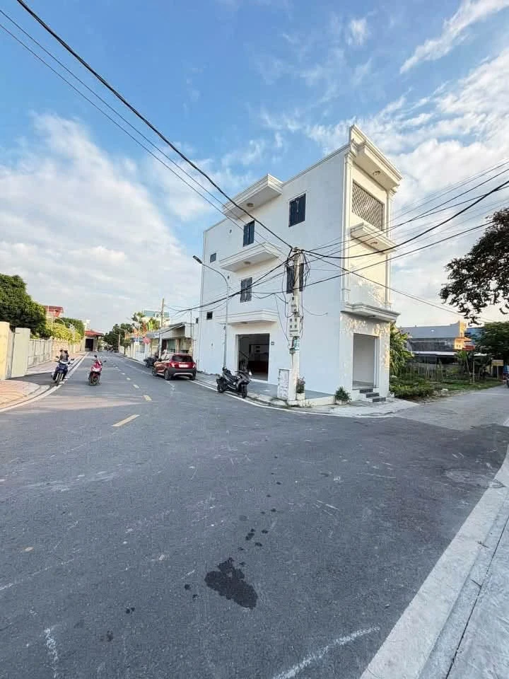 Cho thuê nhà 3 tầng lô góc 60m² Tân Tiến, An Dương - Ảnh 1