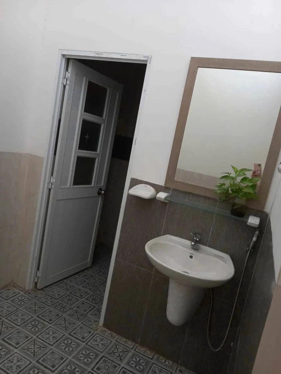Nhà cấp 4 mặt tiền 80m² Phan Thiết 2,5 tỷ - Ảnh thu nhỏ 5
