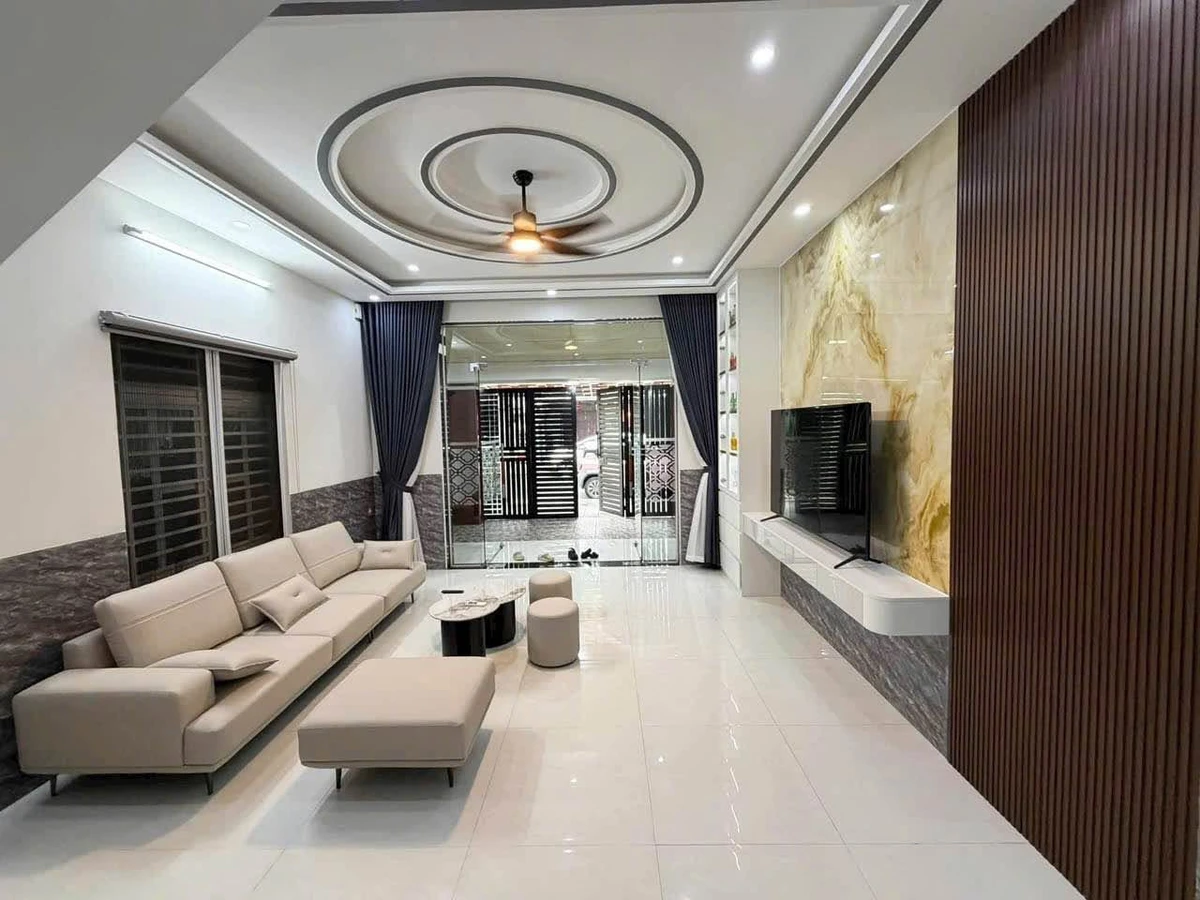 Bán nhà 2 tầng 95m² full nội thất Đồng Trí - Ảnh thu nhỏ 2