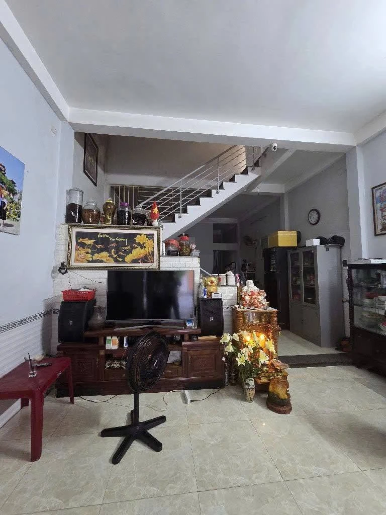 Bán nhà 2 tầng Hoà Phú, 85m2, 5 tỷ, gần Hoàng Thị Loan - Ảnh thu nhỏ 2