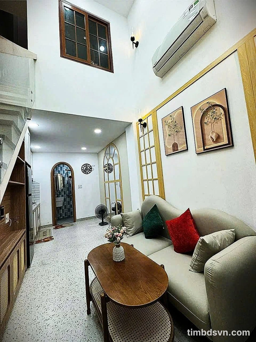 Bán nhà Quận 1, 51,6m², 2 phòng ngủ, full nội thất - Ảnh 1