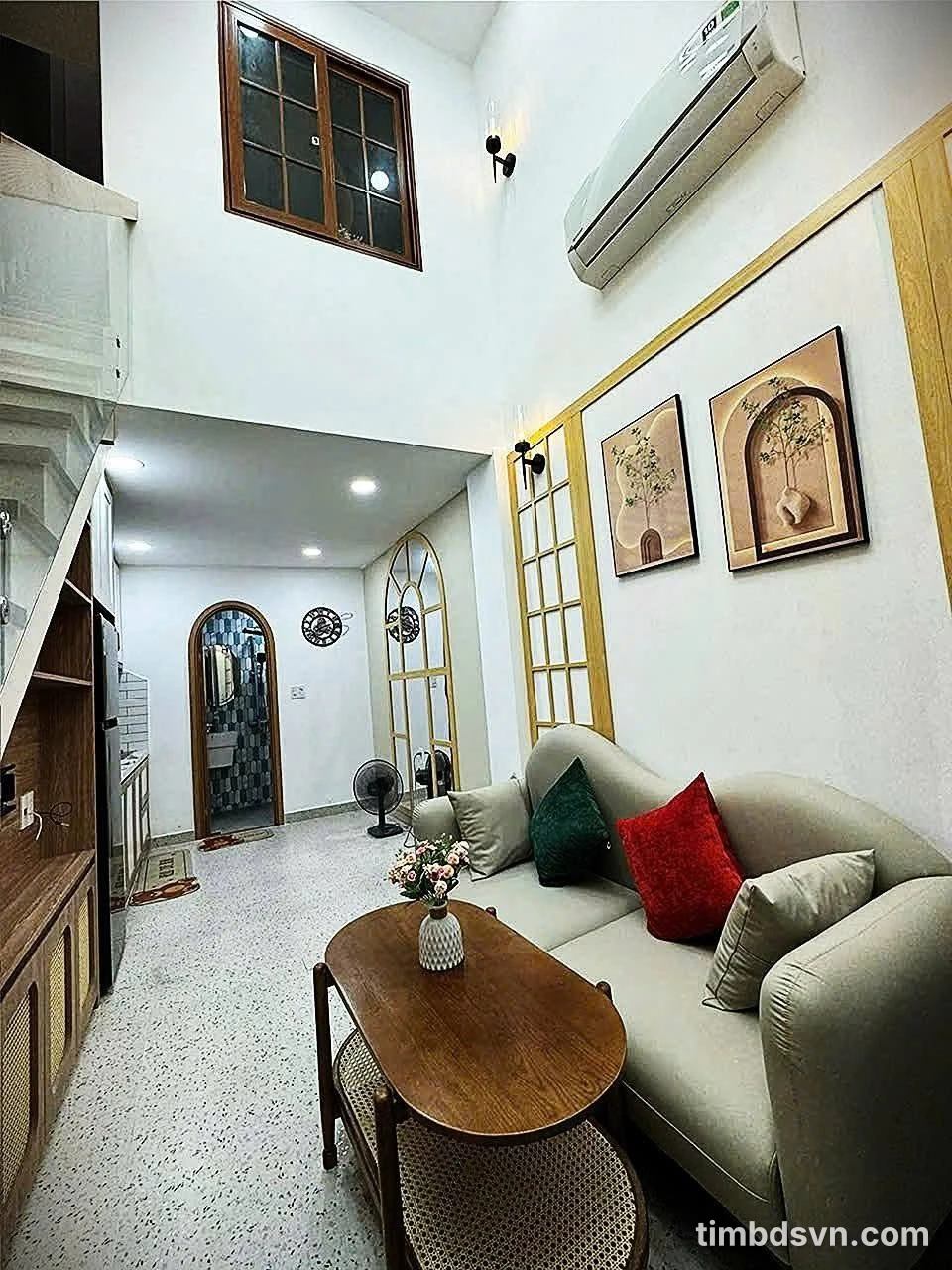 Bán nhà Quận 1, 51,6m², 2 phòng ngủ, full nội thất - Ảnh 1