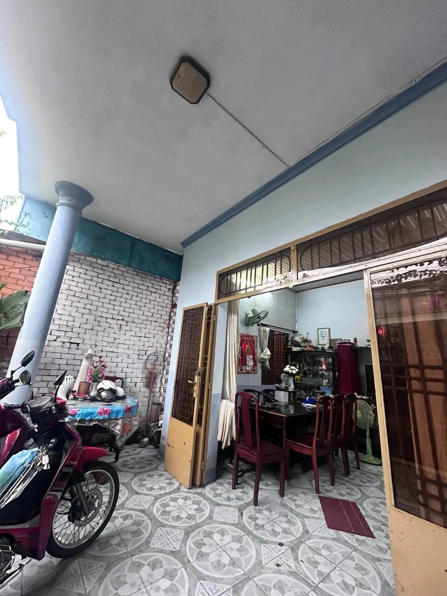 Cần bán gấp nhà Phú Thọ, Bình Dương 112m2, 2 tỷ 250 triệu - Ảnh thu nhỏ 3