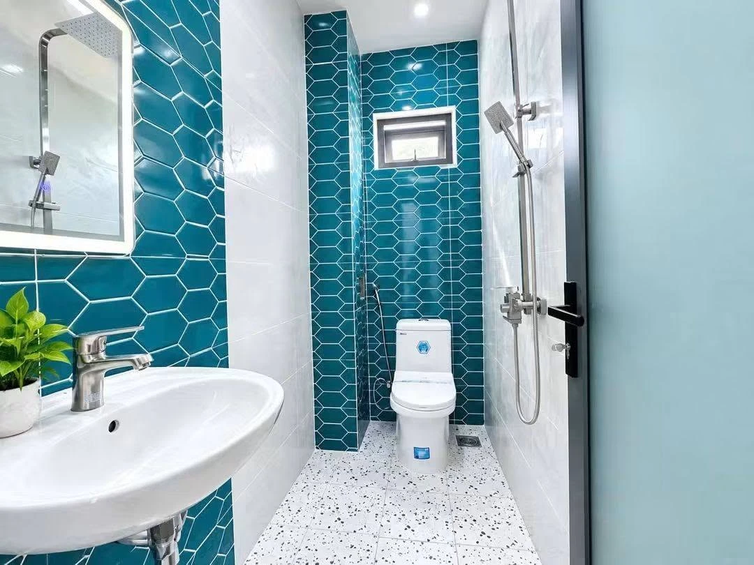 Bán nhà phố mặt tiền kinh doanh 100m² Bến Lức 3,5 tỷ - Ảnh thu nhỏ 3