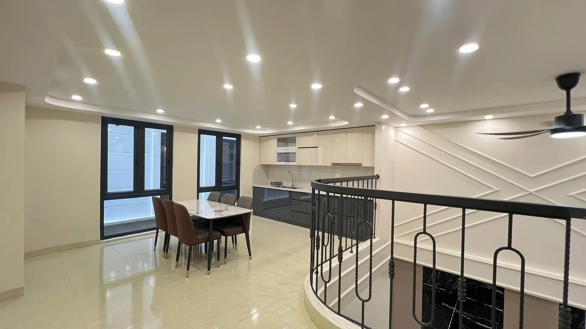 Bán nhà 4 tầng phố Hồ Sen 44m2 - 3,5 tỷ - Ảnh thu nhỏ 3