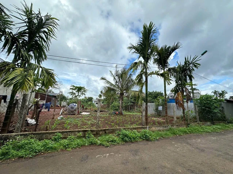 Bán lô đất Quốc Lộ 26 Đắk Lắk 300m², 1 tỷ 350
