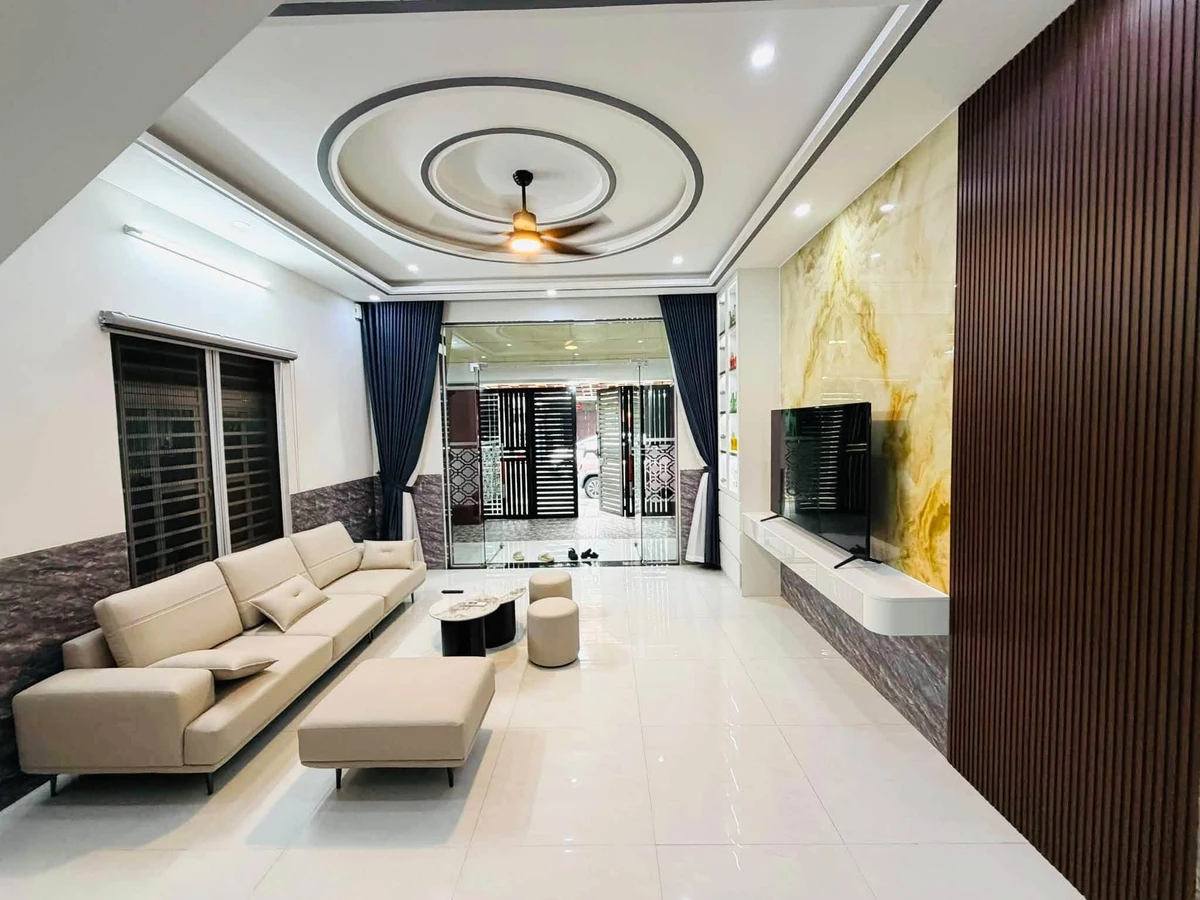 Bán nhà 2 tầng mặt tiền 7m5 3PN 95m2 Quận 4 - Ảnh thu nhỏ 5
