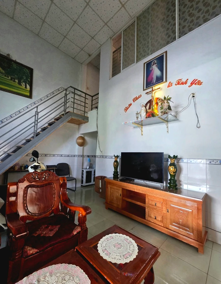 Bán nhà hẻm ô tô 1 trệt 1 lửng 100m2, 3PN, đường Phú Nông, xã Vĩnh Ngọc, Nha Trang - Ảnh thu nhỏ 3