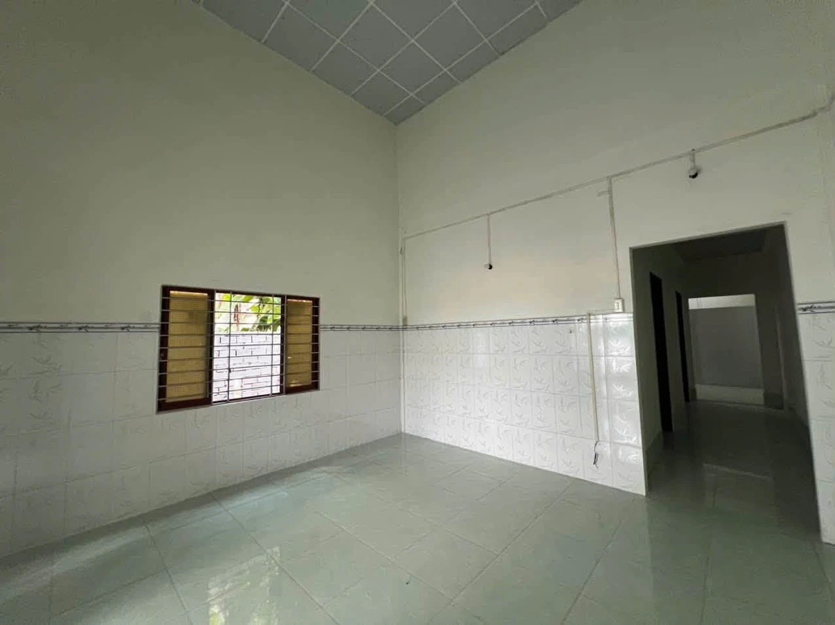 Bán nhà Phú Tân 126m², 3 phòng ngủ 1 tỷ 150 triệu - Ảnh thu nhỏ 4