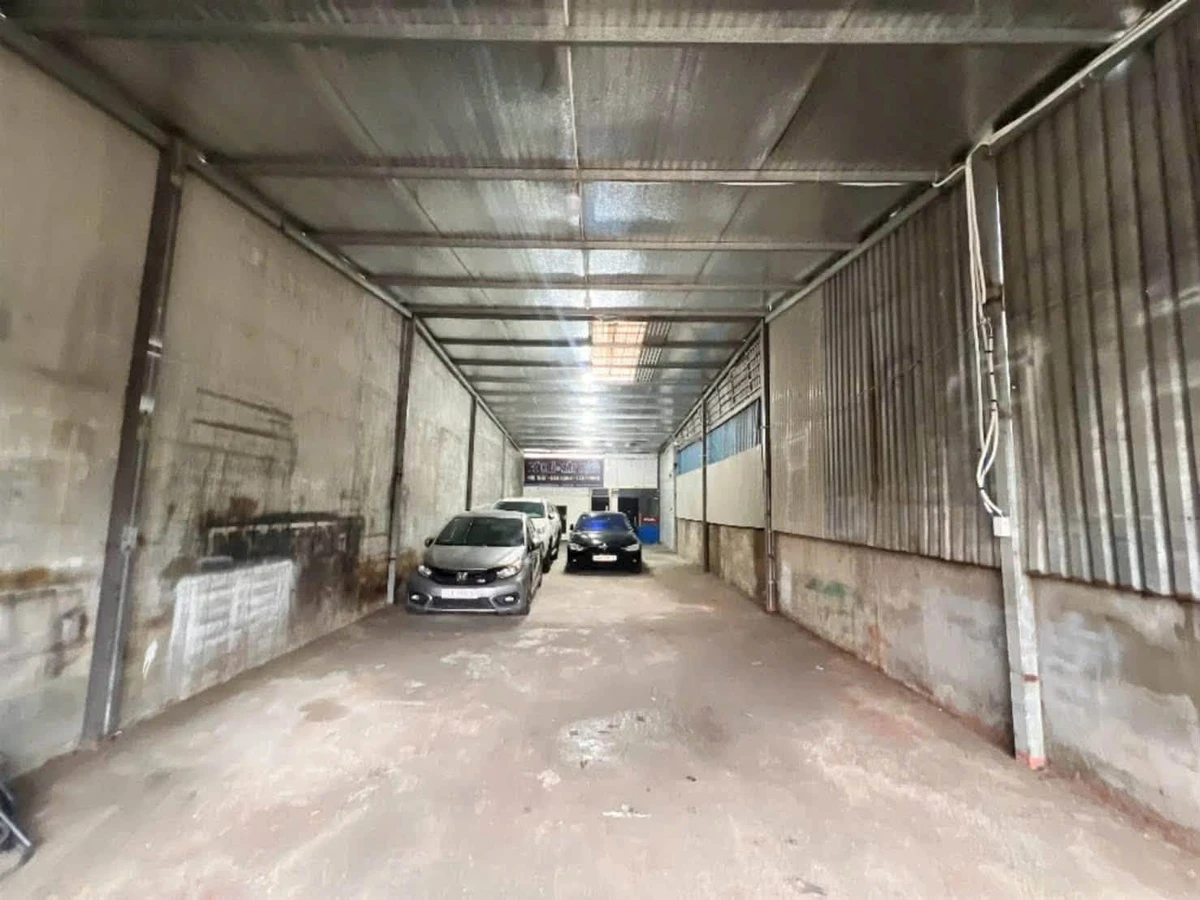 Cho thuê kho 300m2 kèm nhà cấp gần Cầu Sập, 8 triệu/tháng - Ảnh thu nhỏ 2