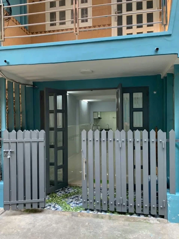 Cho thuê nhà nguyên căn 3 PN Quận 1, 30 m²