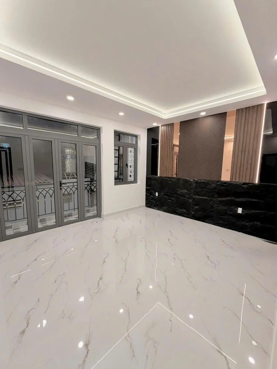 Bán nhà Tôn Đản Quận 4, 52m², 5 tỷ, sân riêng - Ảnh thu nhỏ 5