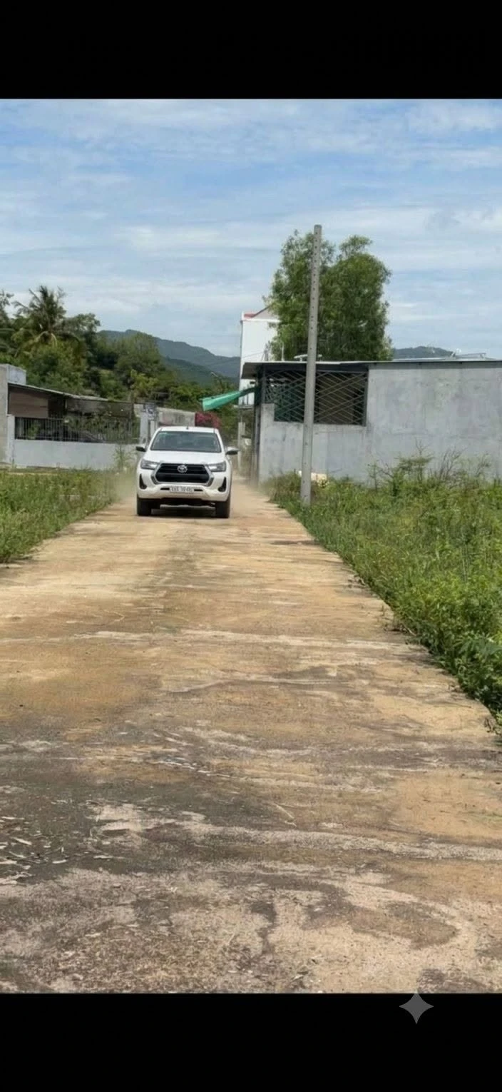 Bán đất thổ cư 80m² sổ hồng riêng giá 1,3 tỷ đường Bình Hòa, Nam Nha Trang - Ảnh 1