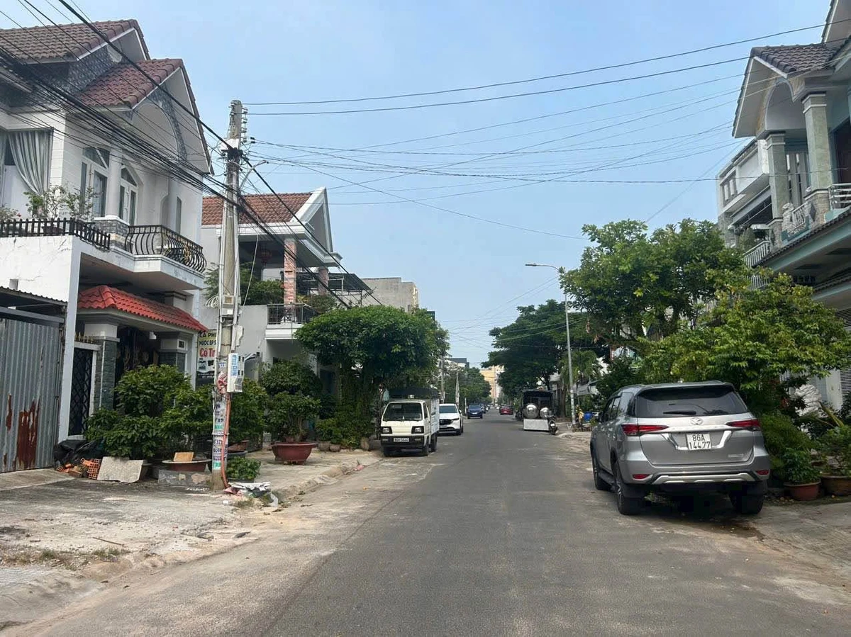 Bán đất mặt tiền Đỗ Hành 100m2, Quận 1 - 4,1 tỷ - Ảnh thu nhỏ 2