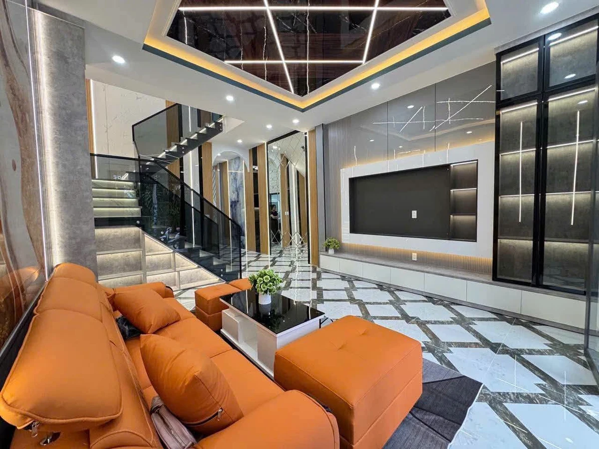 Nhà bán mặt tiền Kha Vạn Cân 63m² 2 tỷ 350 Rạch Giá - Ảnh thu nhỏ 2
