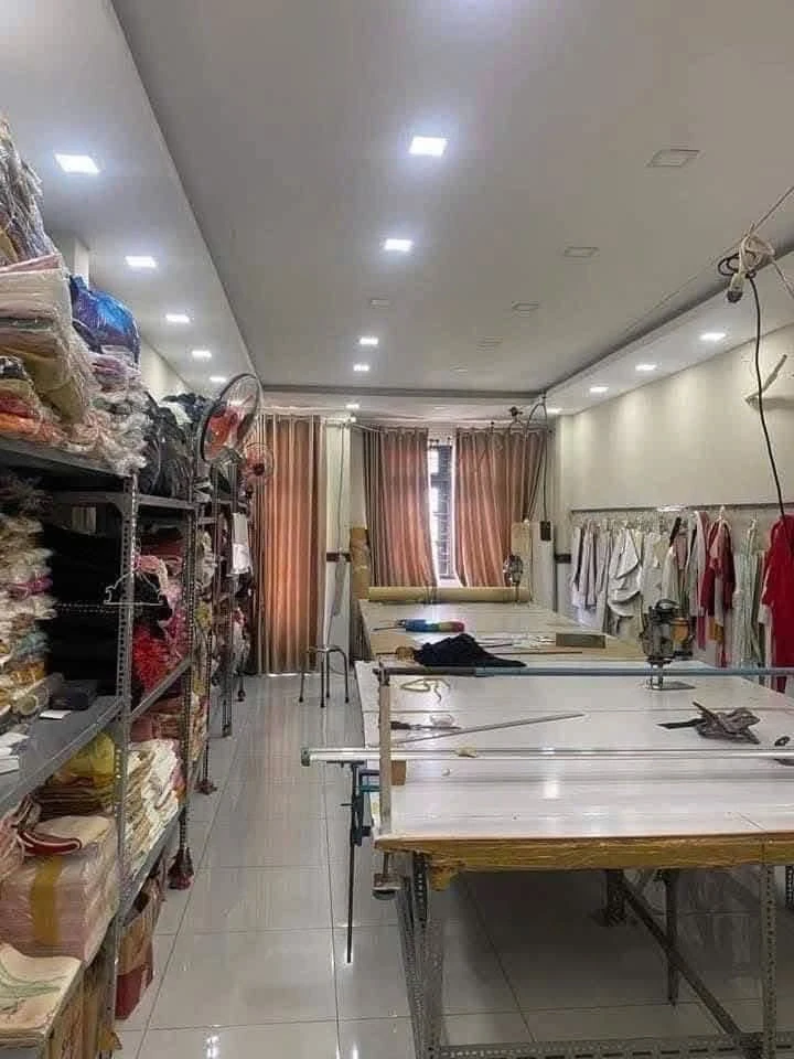 Bán nhà 82.5m² 2 phòng ngủ Nguyễn Hữu Trí Bình Chánh - Ảnh thu nhỏ 4