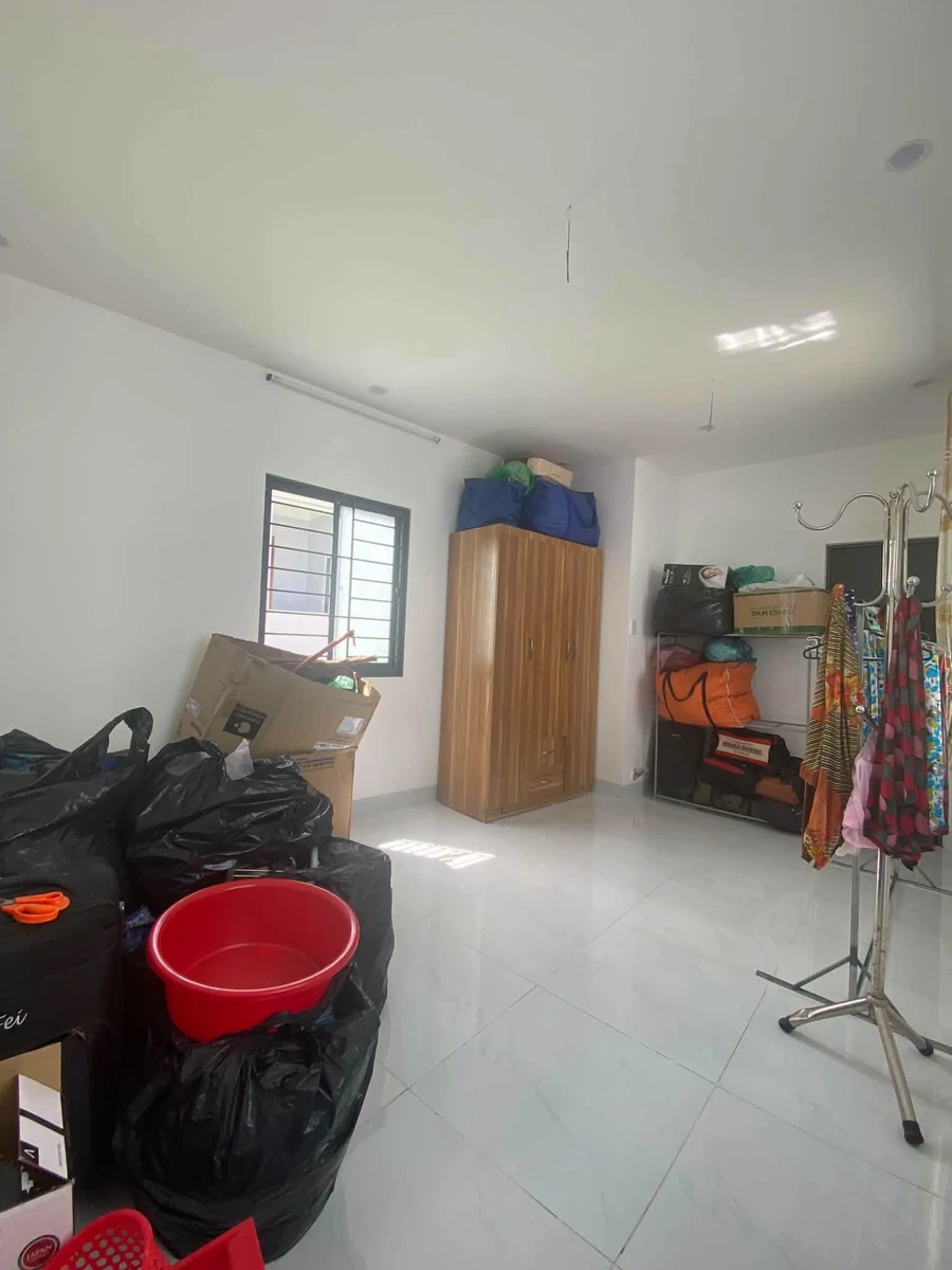 Nhà 2 tầng 37m² đường Lê Hồng Phong, Quy Nhơn, giá 2.3 tỷ - Ảnh thu nhỏ 4