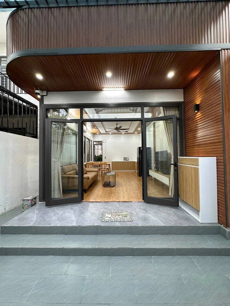Cho thuê nhà 1 tầng 130m², 3PN, sân vườn, Sơn Trà, Đà Nẵng - Ảnh 1