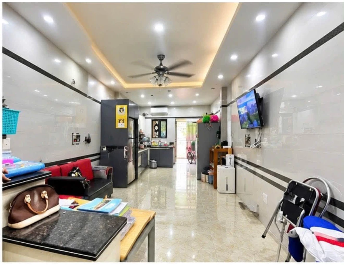 Bán nhà mặt đường 4 tầng 106m² Lê Chân, Hải Phòng - Ảnh thu nhỏ 2