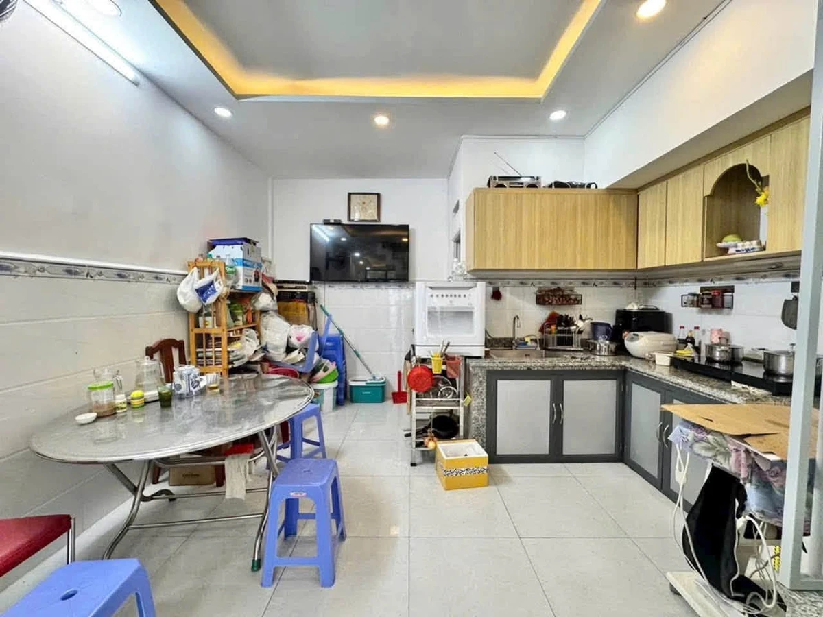Bán biệt thự 2 tầng 2PN mặt tiền Nguyễn Đình Chính Phú Nhuận 6.13 tỷ - Ảnh thu nhỏ 3